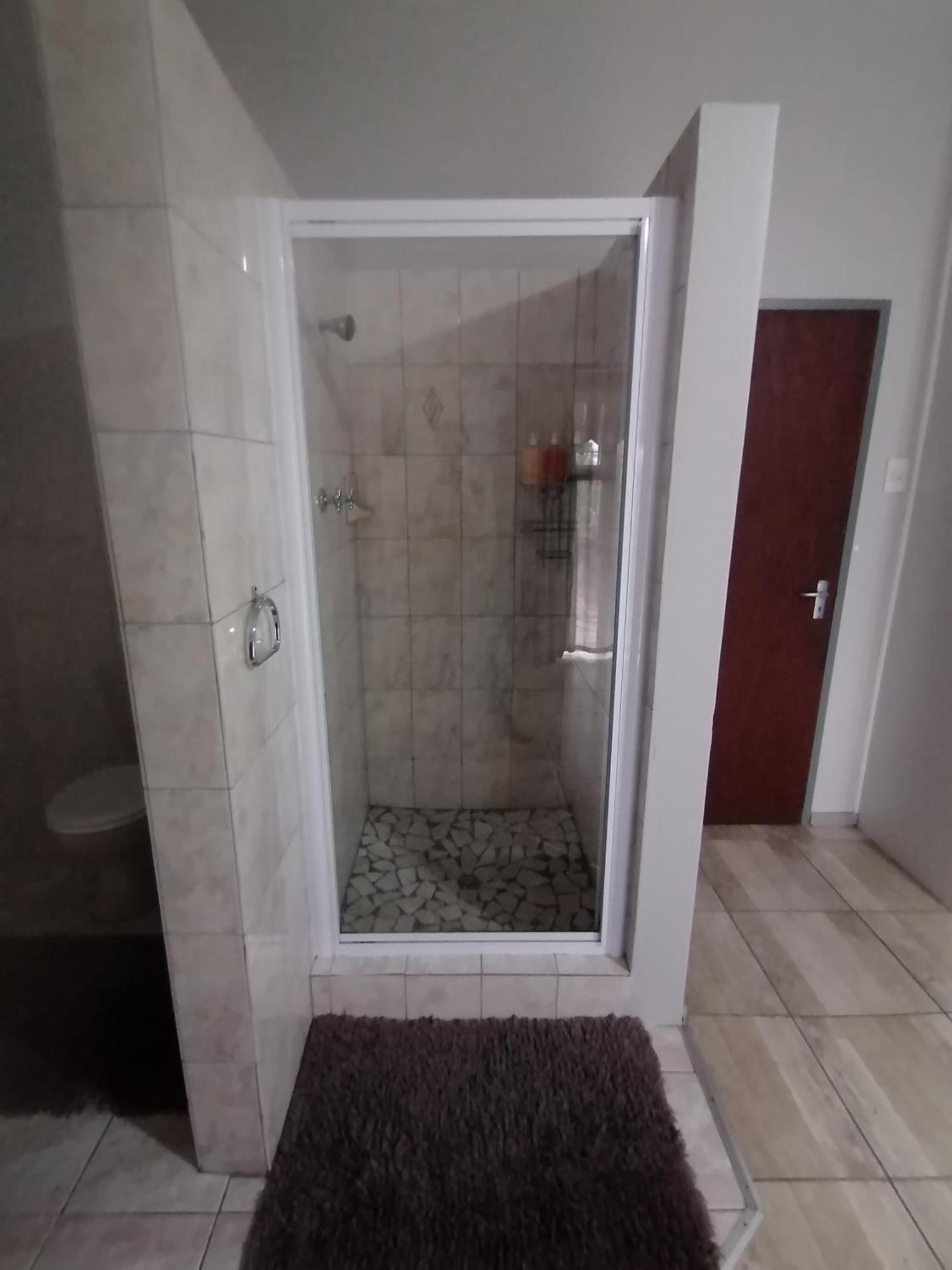 Oppi Draai Guesthouse أوتشورن المظهر الخارجي الصورة