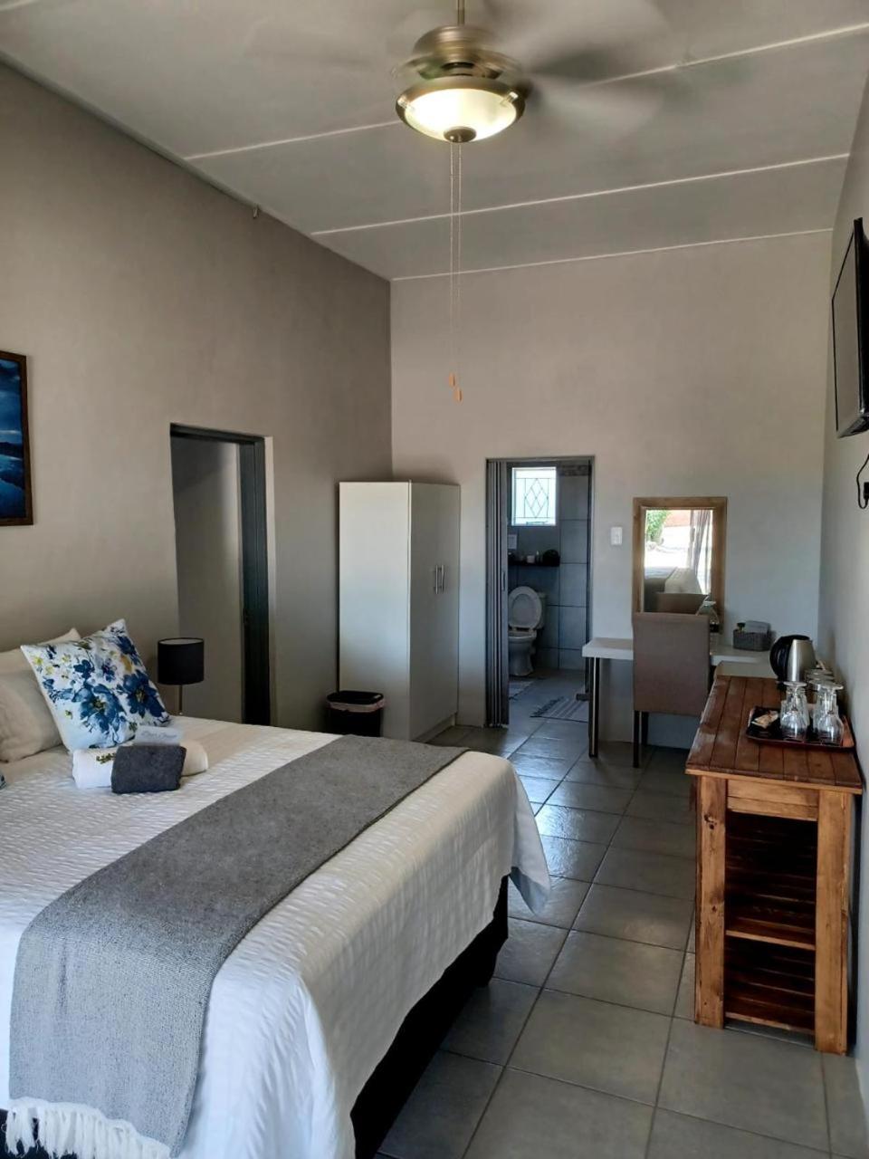 Oppi Draai Guesthouse أوتشورن المظهر الخارجي الصورة